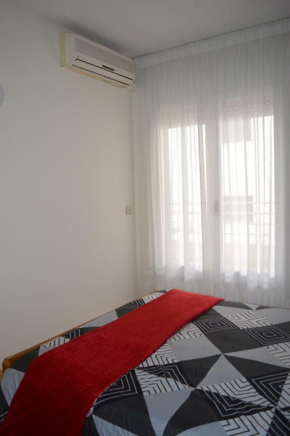 Apartamento Completo 200M Playa Apartment Roses Luaran gambar
